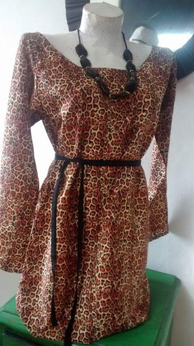 Vestido De Seda Corto + Collar De Piezas Facetadas