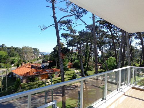 Imagen 12 de 30 de Venta De Apartamento En Mansa, Punta Del Este - Sin Muebles