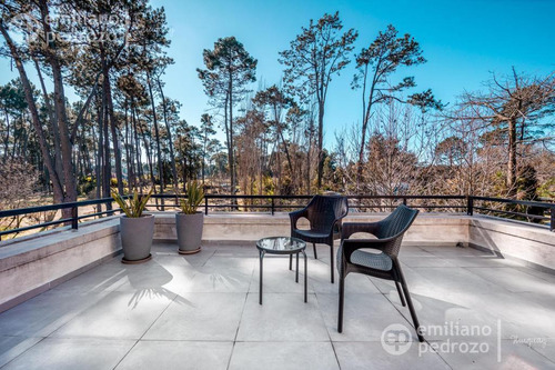 Venta Casa 3 Dormitorios Barrio Privado Parque Pinares, Punta Del Este