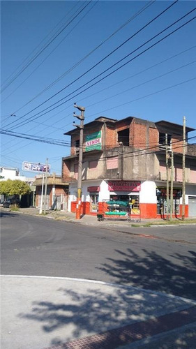 Isidro Casanova Edificio A Terminar En Block Local + 2 Viviendas