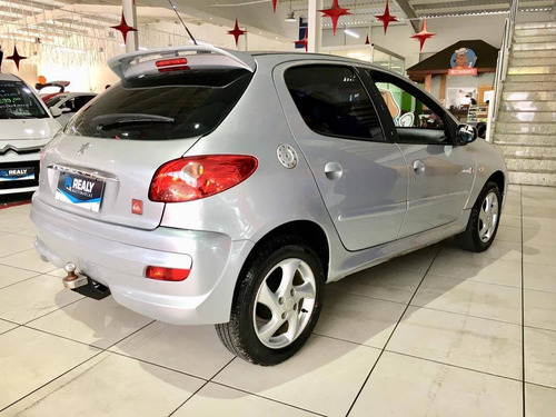 Imagem 13 de 14 de Peugeot 207 1.4 Quiksilver 8v Flex 4p Manual