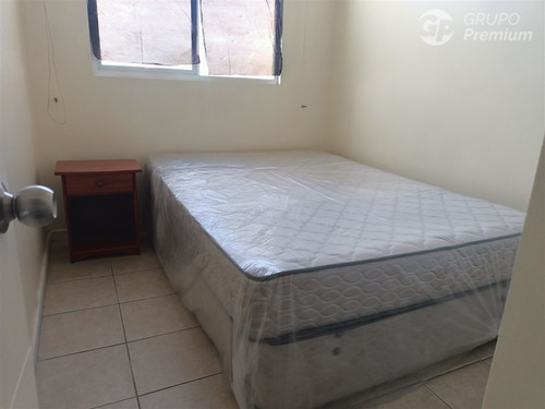 Departamento En Arriendo De 3 Dorm Un Baño. En La Serena