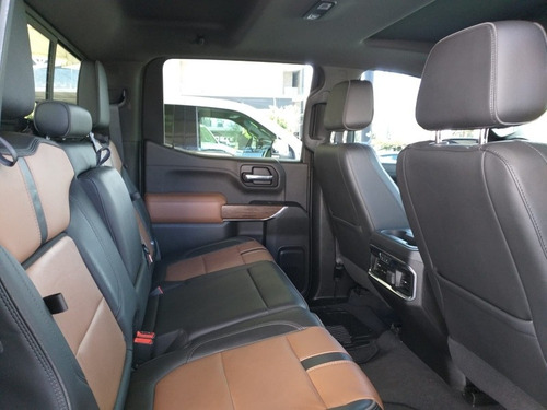Imagen 10 de 14 de Chevrolet Cheyenne 6.2 2500 Doble Cab High Country 4x4 At