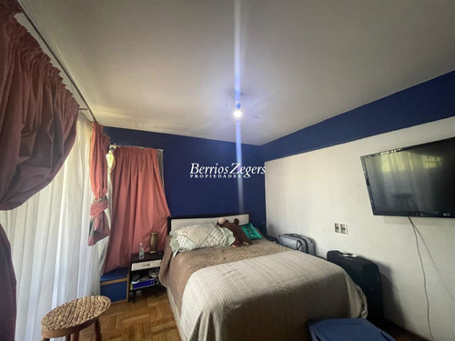 Departamento En Venta De 3 Dorm. 2 Baños En Las Condes