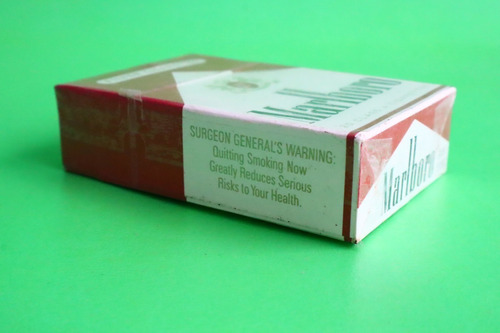 Imagen 2 de 4 de Cajetilla De Cigarro De Colección Marlboro China Sellado