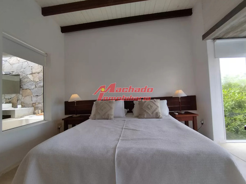Casa En Venta, Manantiales, Maldonado.