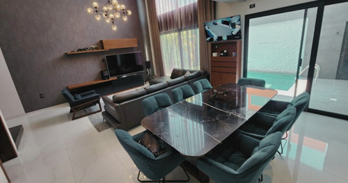 Casa En Venta En Veracruz Fracc. Playas Del Conchal Con Alberca.