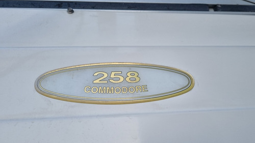 Crucero Regal Commodore 258 Usa Motor Volvo 330hp Duoprop