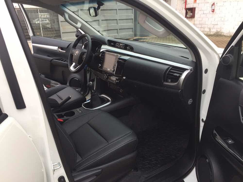 Toyota Hilux D/c Srv