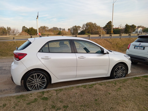 Kia Rio 1.4 Ex 109cv 4at