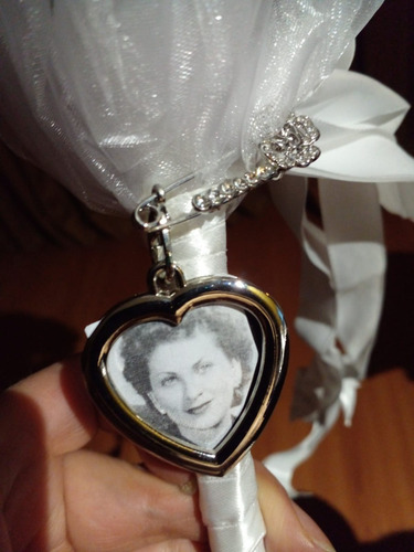 Imagen 3 de 3 de Relicario Portafoto Para Novia Corazón 3 Fotos