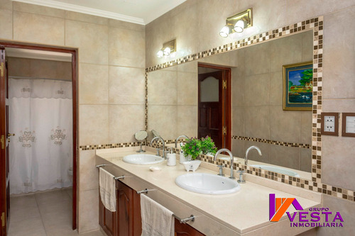 Los Pinos Ii *importante Casa En Venta *zona Oeste