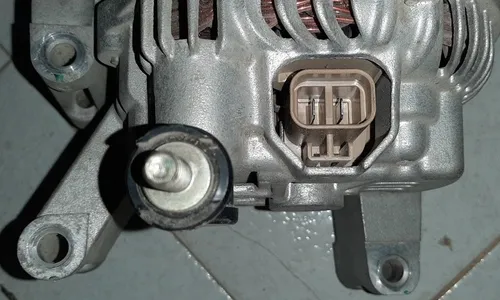 Alternador Mazda 3/5 Motor 2000