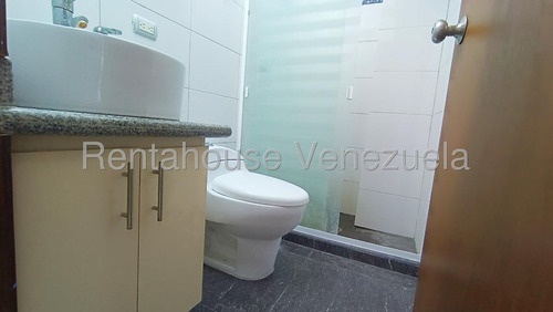 Bray Montoya Alquila Excelente Apartamento En El Este De La Ciudad De Barquisimeto Con Hermosa Vista 3 Habitaciones Bellas Áreas Sociales Condominio Incluido 2#5#1#2#7#0#3 Bray Montoya