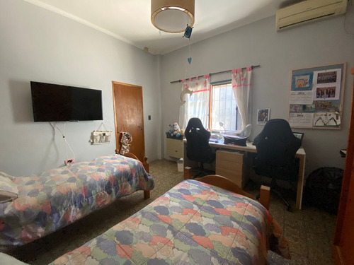 Casa En Venta 3 Amb, Benito Juarez, El Palomar