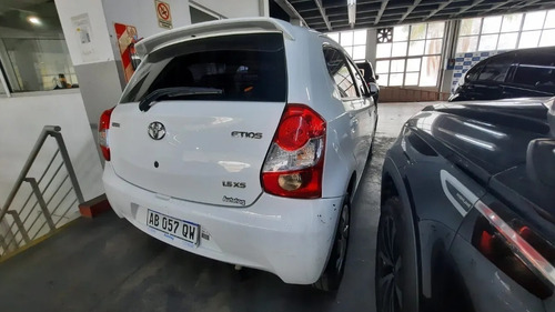 Imagen 6 de 15 de Totota Etios Xs Nuevo 75.000 Km Mca A#1