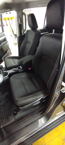 Imagen 8 de 12 de Toyota Hilux 2016 2.7 Cd Srv Vvti 4x2 - A3