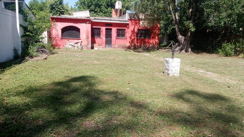 Casa En Venta - 2 Dormitorios 1 Baño - 866mts2 - Ingeniero Maschwitz