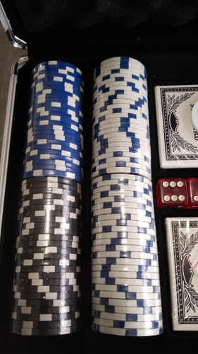 Juego De 200 Fichas De Pokar En Estuche (Usado)
