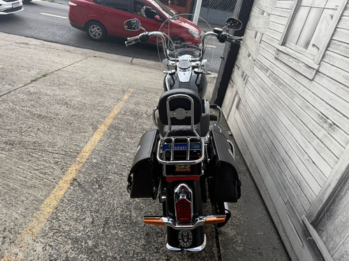 Harley-davidson Softail Deluxe