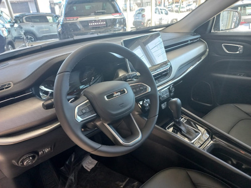 Imagen 14 de 15 de Jeep Compass Longitud Plus Turbo 1.3