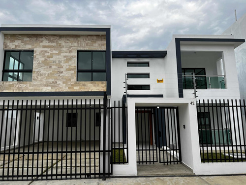 Luxury Nueva Casa En Santiago Rd, Villa Maria