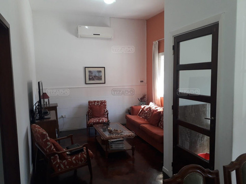 Casa Chalet En Venta Ubicado En Villa Urquiza, Capital Federal, Buenos Aires