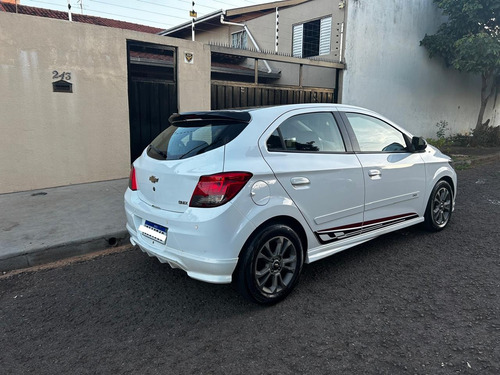 Chevrolet Onix 1.4 Effect 5p