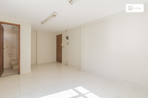 Imagem 2 de 11 de Aluguel De Sala Com 19m² - 31978