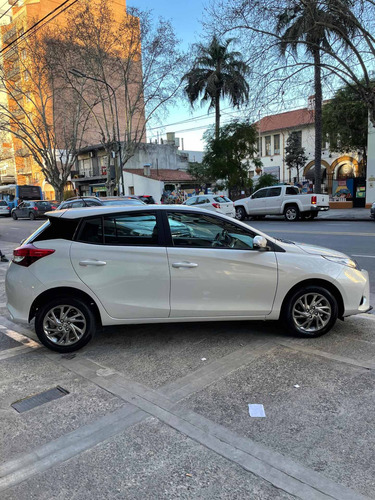Imagen 8 de 25 de Toyota Yaris 2022 1.5 107cv Xls Cvt