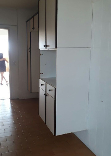 Imagem 2 de 5 de Apartamentos - 2 Dormitórios - 1054