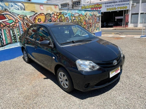 Etios Sedán 1.5 Xs Sedan 16v Flex 4p Manual