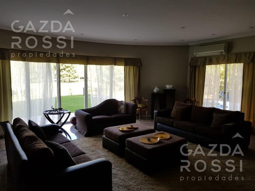 Imagen 2 de 25 de Importante Propiedad En Doble Lote A La Venta En Saint Thomas Norte