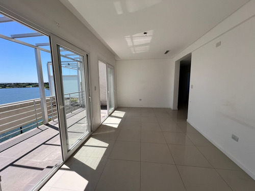 Departamento  En Venta Ubicado En Vila Vela, Terrazas Al Lago, Villanueva