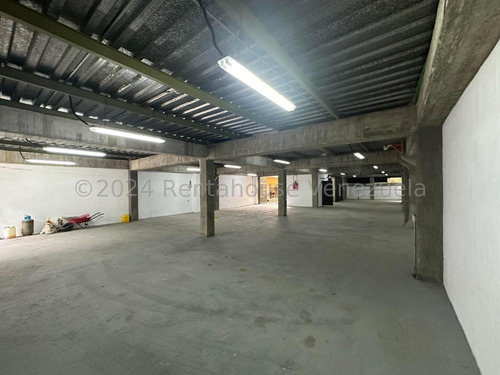 Km Comercial En Alquiler En El Hatillo, Distrito Metropolitano