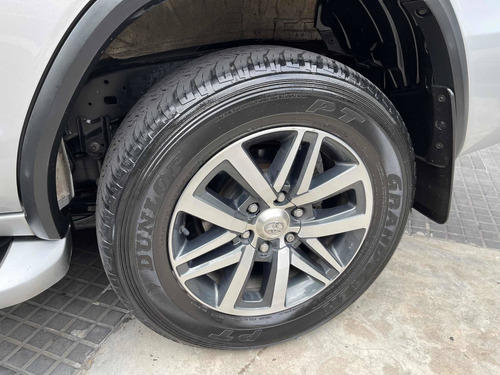 Toyota Sw4 2.8 Srx 177cv 4x4 7as At 2017 Cassano Automobili