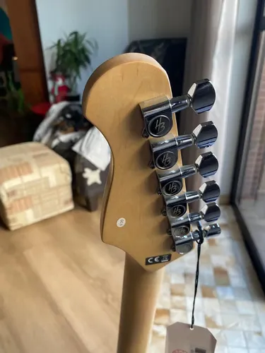Guitarra Stratocaster Harley Benton St-20 | Parcelamento sem juros
