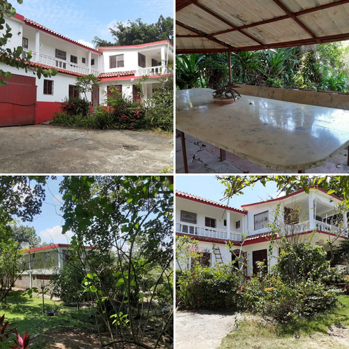 Vendo De Oportunidad Hermosa Casa De Dos Niveles En San Felipe De Villa Mella, Santo Domingo Norte, República Dominicana