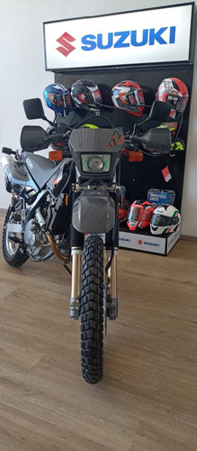 Suzuki Dr 650