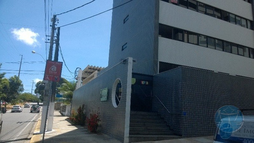 Imagem 2 de 6 de Sala Comercial No Tirol - L-9503