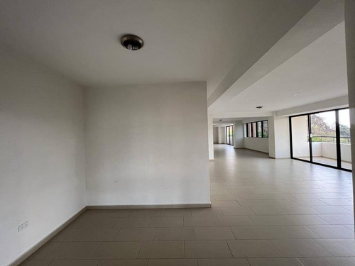 Imagen 12 de 21 de Venta Apartamento Las Chimeneas Valencia 0412-4860923.