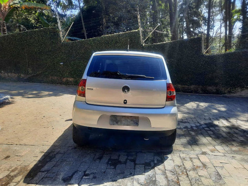 Imagem 3 de 8 de Volkswagen Fox 2009 1.0 Vht City Total Flex 5p