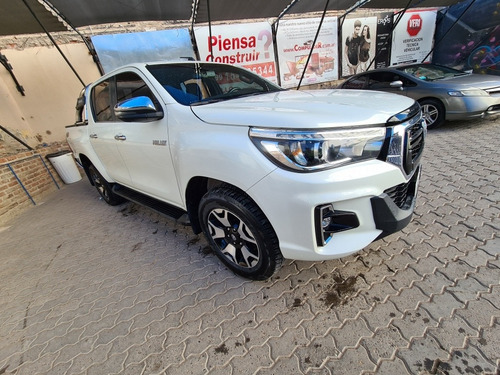 Toyota Hilux 2.8 Cd Srx 177cv 4x4 2019
