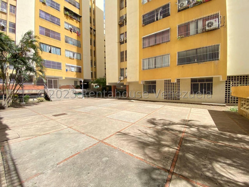Apartamento En Venta En Parroquia Concepción, Lara./*/ Cesar Bullones Vende/*/