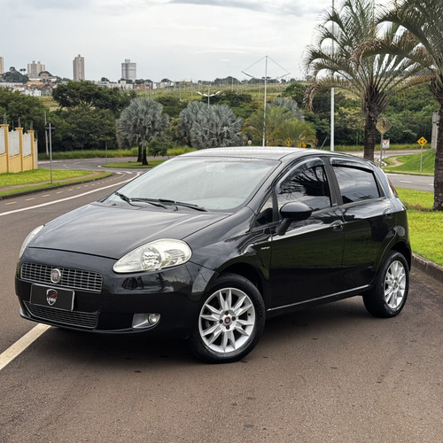 Fiat Punto 1.6 16V 4P FLEX ESSENCE DUALOGIC AUTOMATIZADO