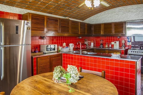 Hermosa Casa En Venta, Zona Península-punta Del Este