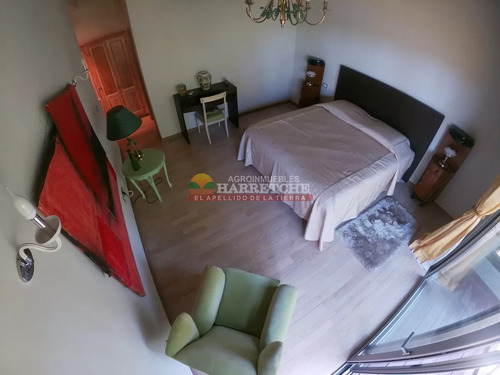 Chalet De Lujo En Venta 4 Dormitorios,5 Baños, Piscina, Garaje, Costa. Maldonado