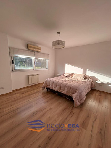 Casa En Venta En Barrio Santa Ana Moreno