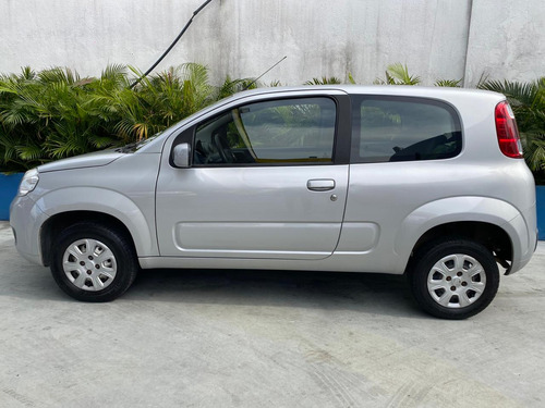Fiat Uno Uno Vivace 1.0 8V (Flex) 2p
