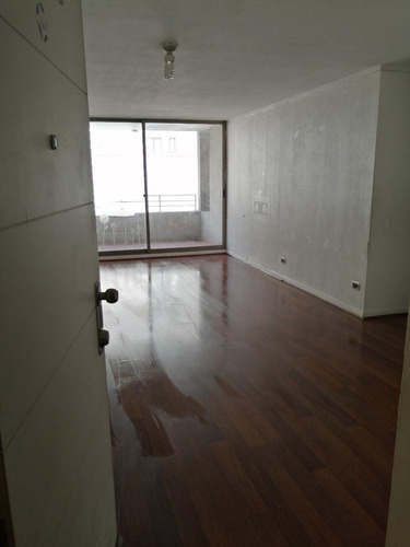 Departamento En Sector Residencial De Independencia